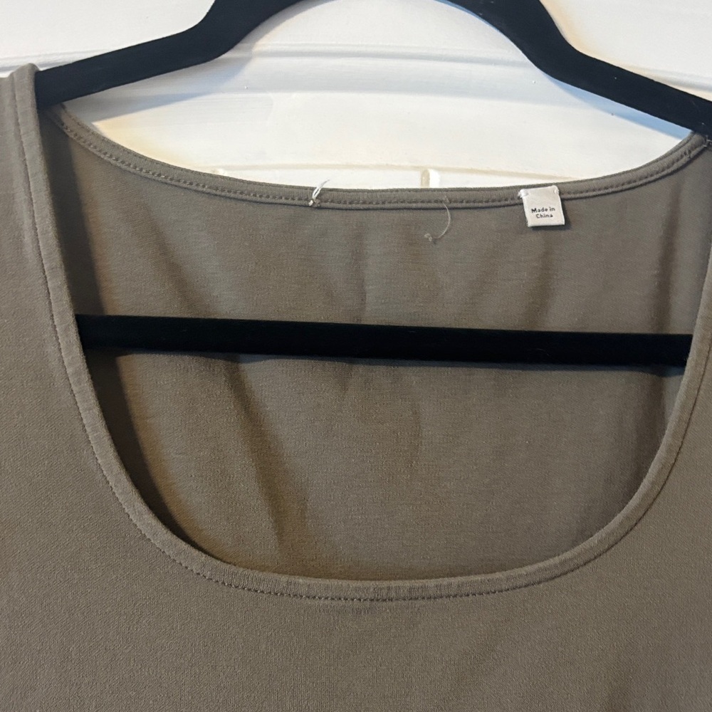 Vince Olive Midi Dress - has hole and missing belt - Picture 2 of 10